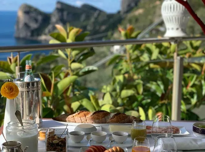 Konukevi Quattro Passi Relais Nerano