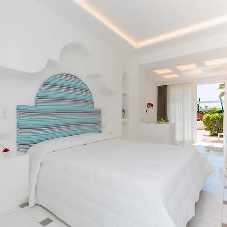 Quattro Passi Relais Нерано